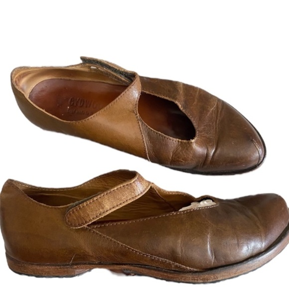 Cydwoq  Hand Made shoes size 391/2‎ 39.5  US 9.5 brown Mary Jane - Picture 1 of 10